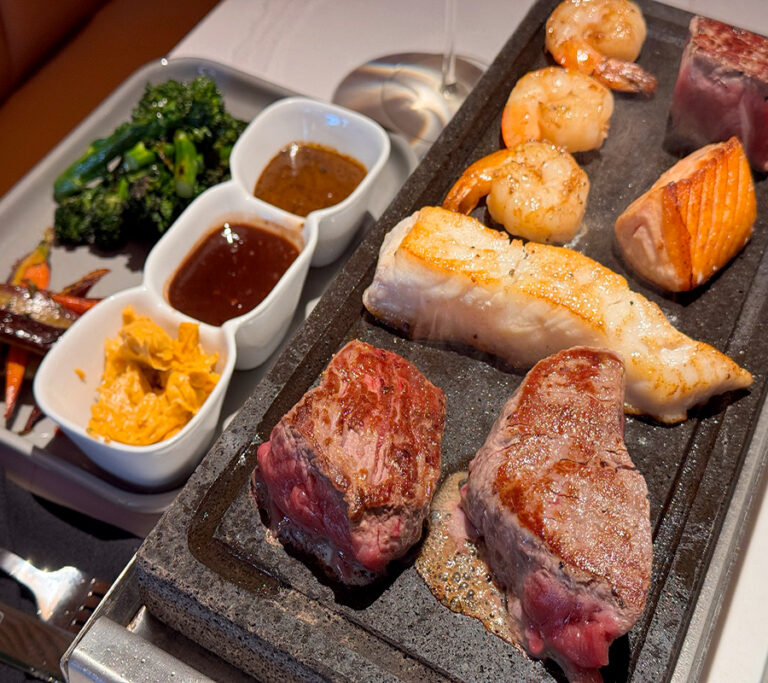 Sip & Sizzle – Day Cafe – Chophouse – Cocktails